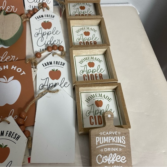 Bullseye Playground Collection 20-Piece Fall Decoration Set from Target - Picture 7 of 7